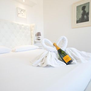 Kamer met een Queen Size Bed